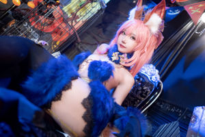 [Net Red COSER Photo] Bu Mikon - Dangerous Beast Tamamo Front