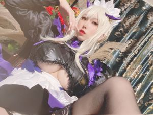 [Zdjęcie internetowe celebrytki COSER] Taro Yuan Yuko SJ_ - Selfie czarnej pokojówki z pistoletem