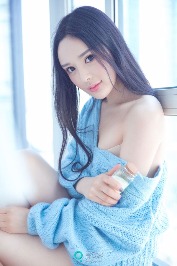 Xiao Di "Maglione sexy + uniforme" [Qing Dou Ke]