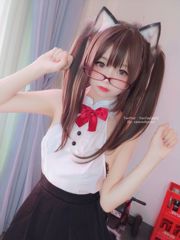 [Net Red COS] Cute Girl Coser Shakes Music yoyo-zwarte panty