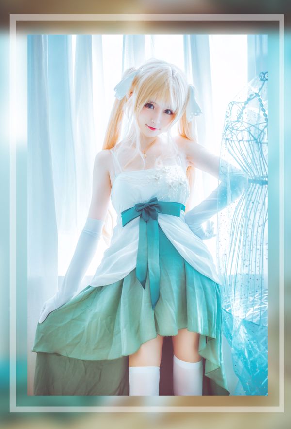 [Beauty Coser] yui cá vàng "Nữ anh hùng qua đường"