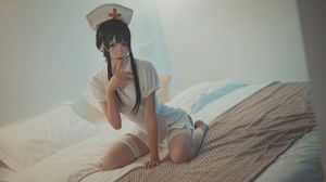 COSER beauty mese per mese su "Little Nurse"