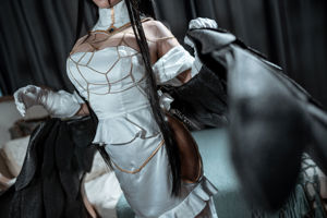 [Cosplay Photo] Anime Blogger Stupid Momo - Albedo