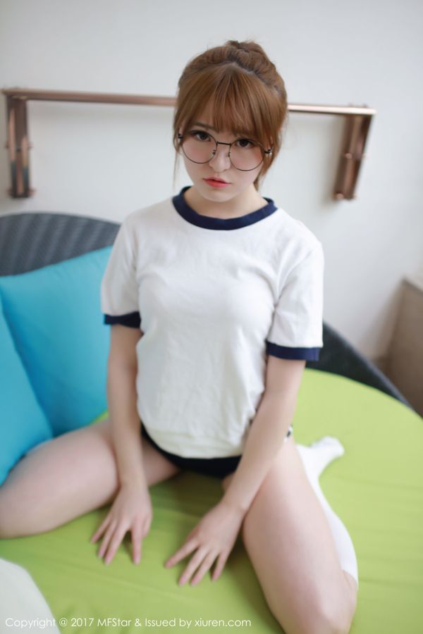 Yi Xiaoqi MoMo „Sportowa sukienka + okulary OL” [Model Academy MFStar] Tom 090