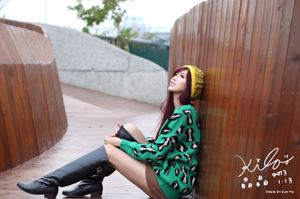 Taiwan model Liao Tingling/Kila Jingjing "Green Long Dress + Boots" Street Shoot